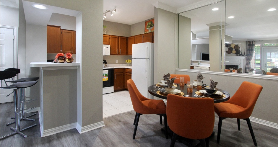 Lenox Village Apartments Image 15